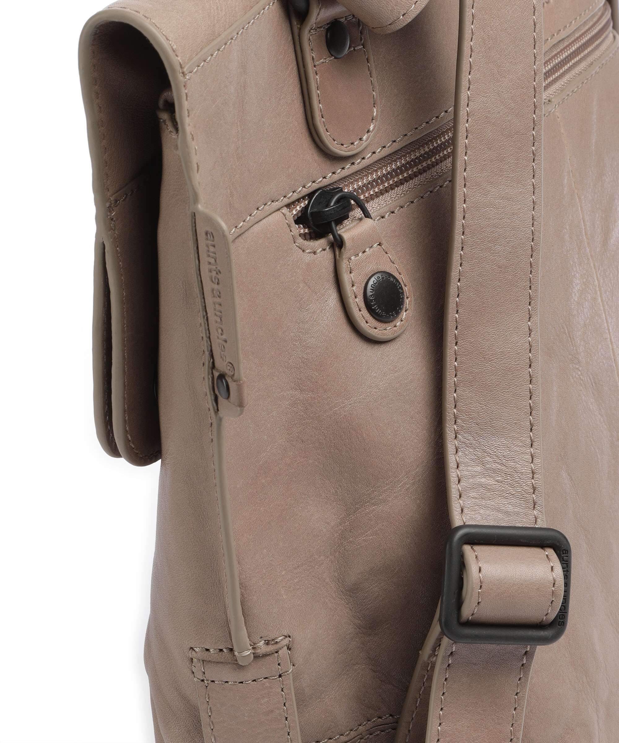 Aunts & Uncles Grandma's Luxury Club Mrs. Mince Pie Backpack bag vintage khaki - Image 5