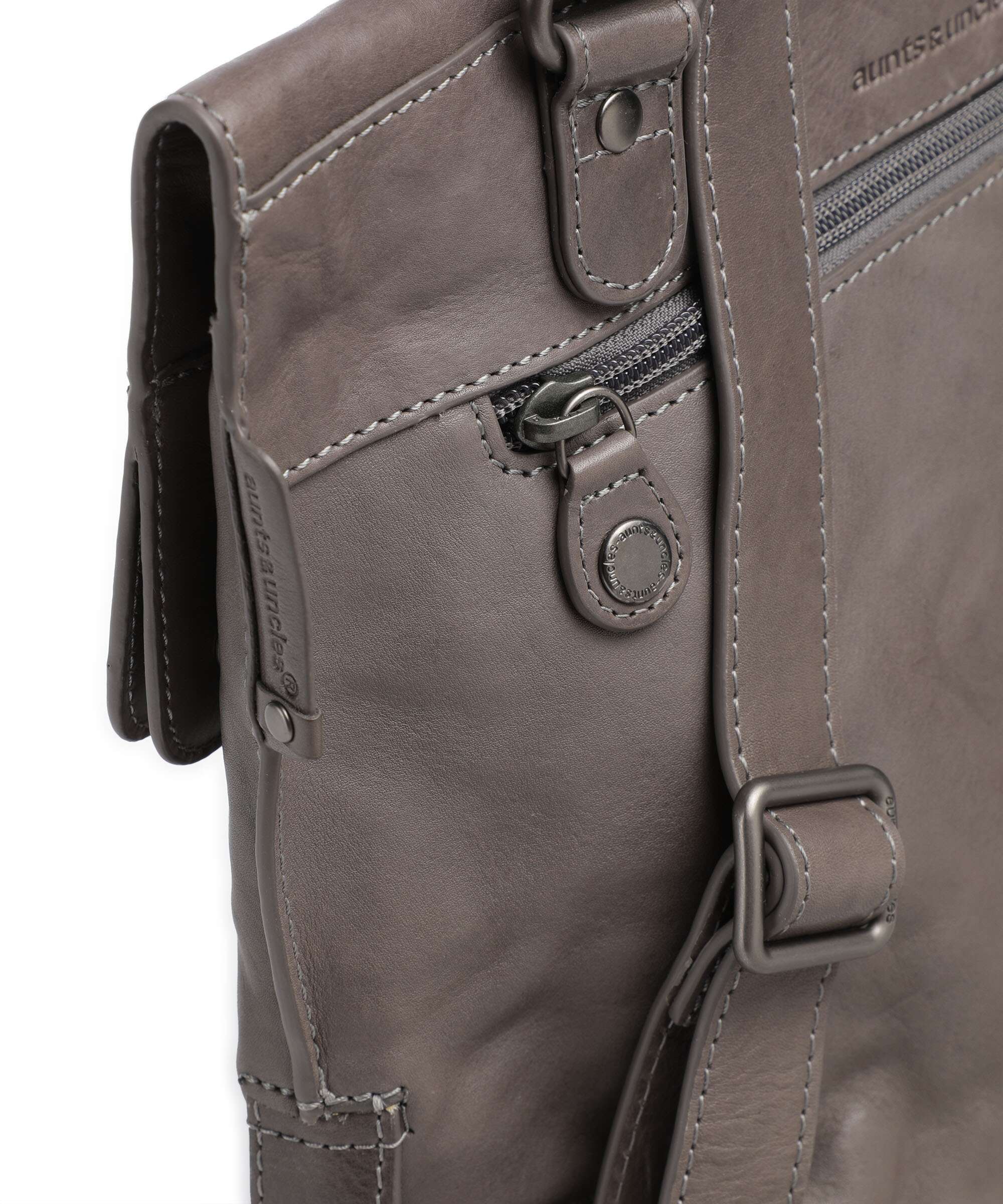 Aunts & Uncles Grandma's Luxury Club Mrs. Mince Pie Backpack bag oyster grey - Image 5