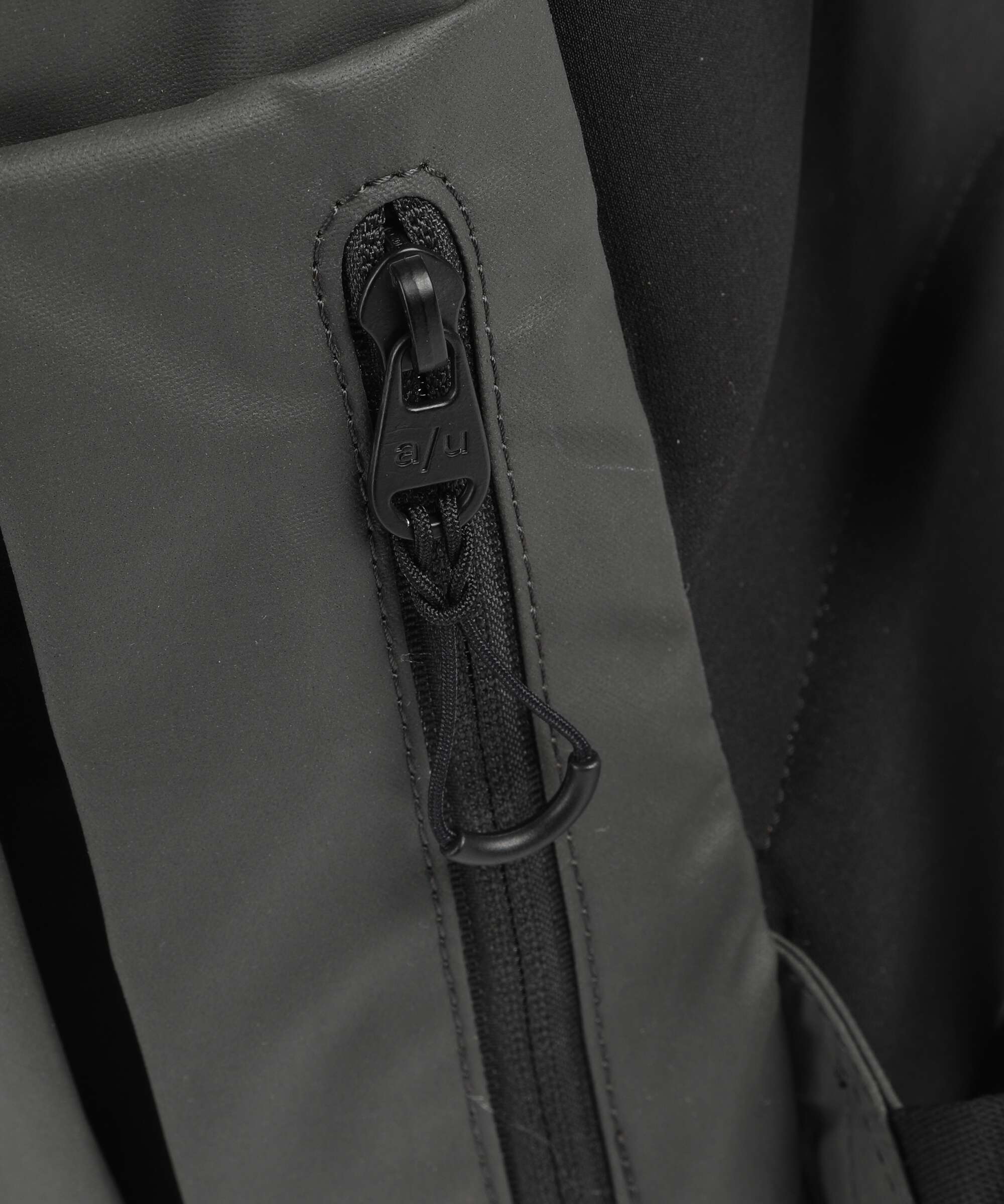 Aunts & Uncles Japan RE Tokachi Rolltop backpack volcanic ash - Image 5