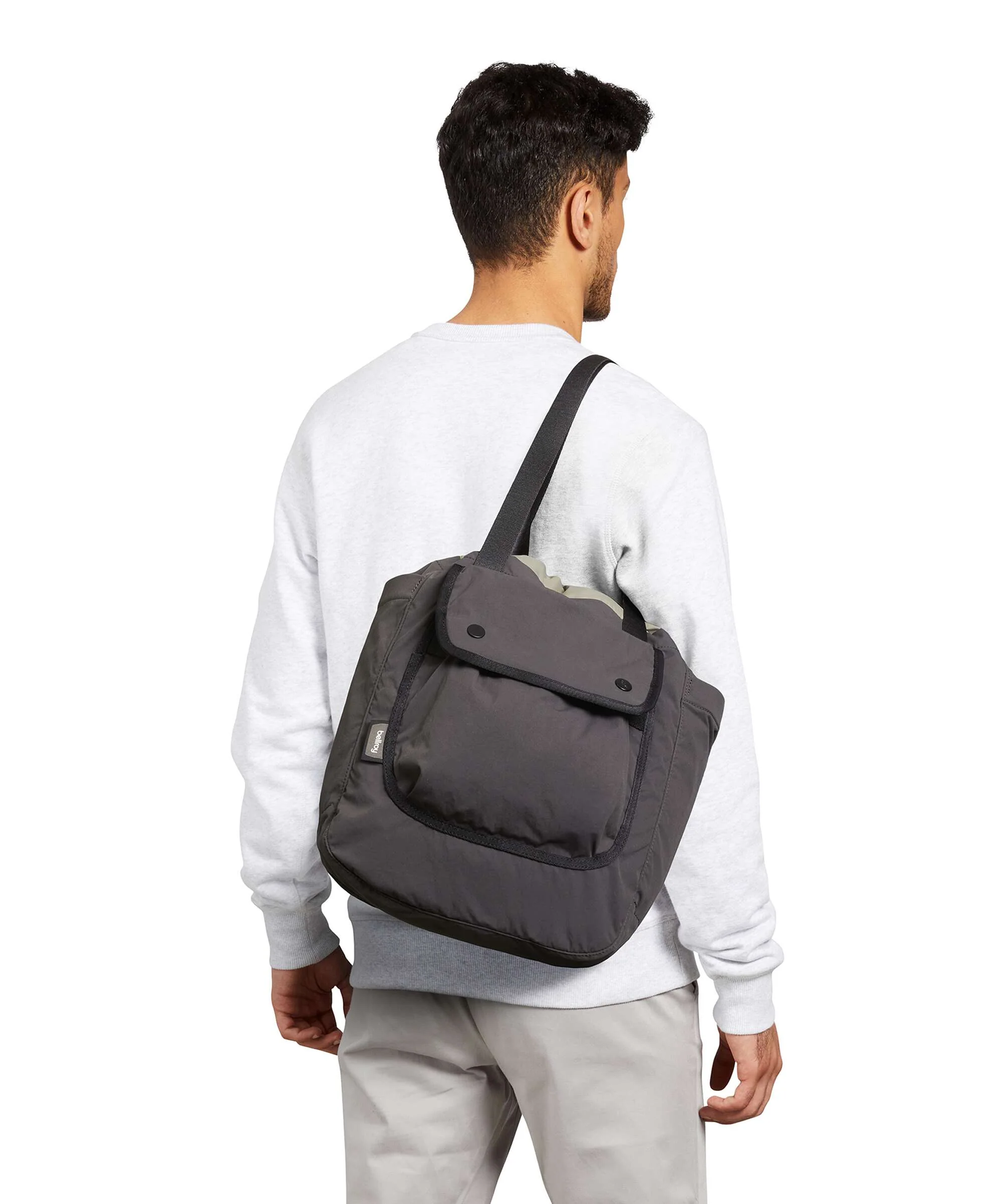 Bellroy Cinch 16 Tote bag sand dune - Image 4