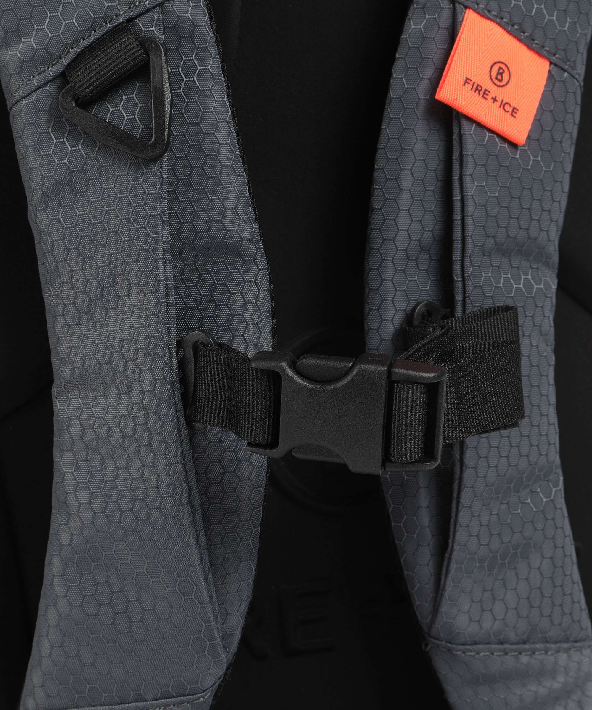 Bogner Park City Ari Backpack bleached sand - Image 3