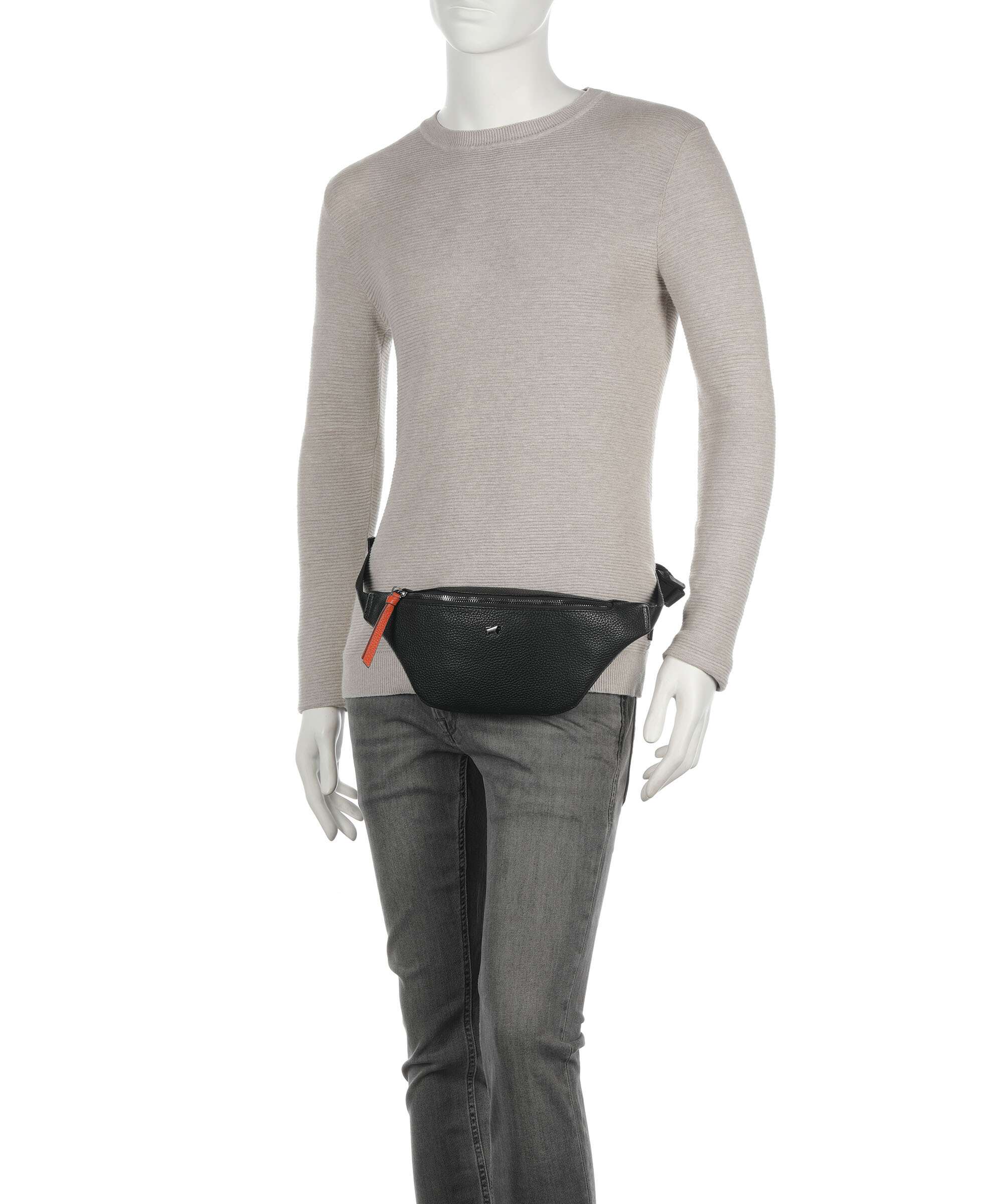 Braun Büffel Novara Belt bag schwarz - Image 4