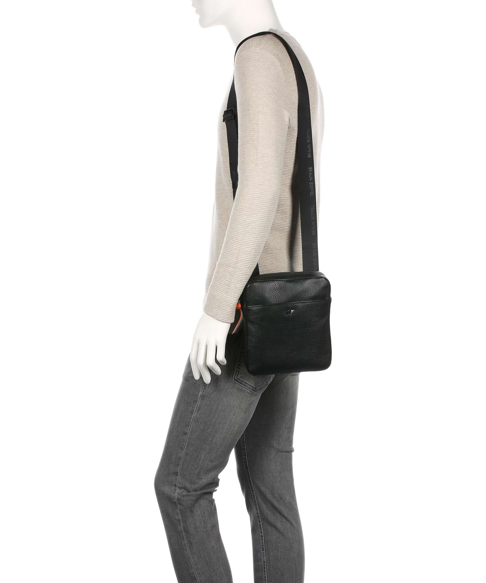 Braun Büffel Novara Crossbody bag schwarz - Image 3