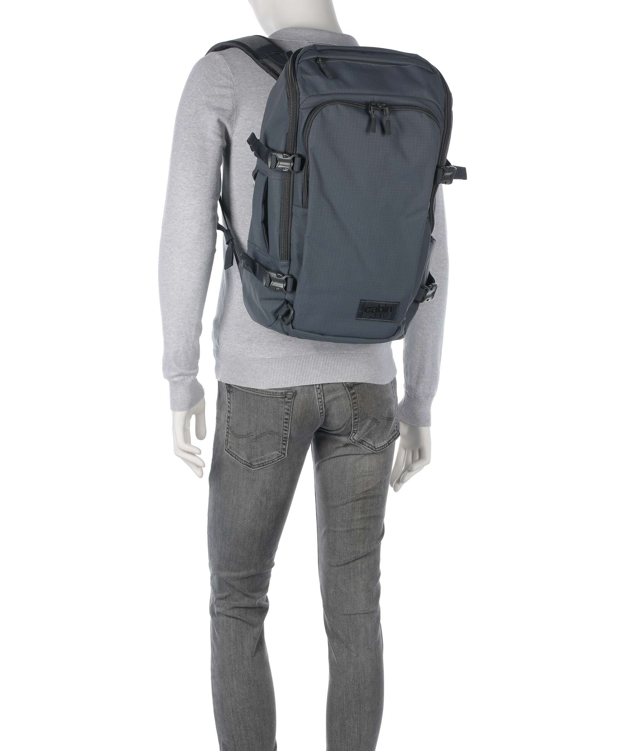 Cabin Zero ADV Pro 32 Travel backpack galaxy blue - Image 3