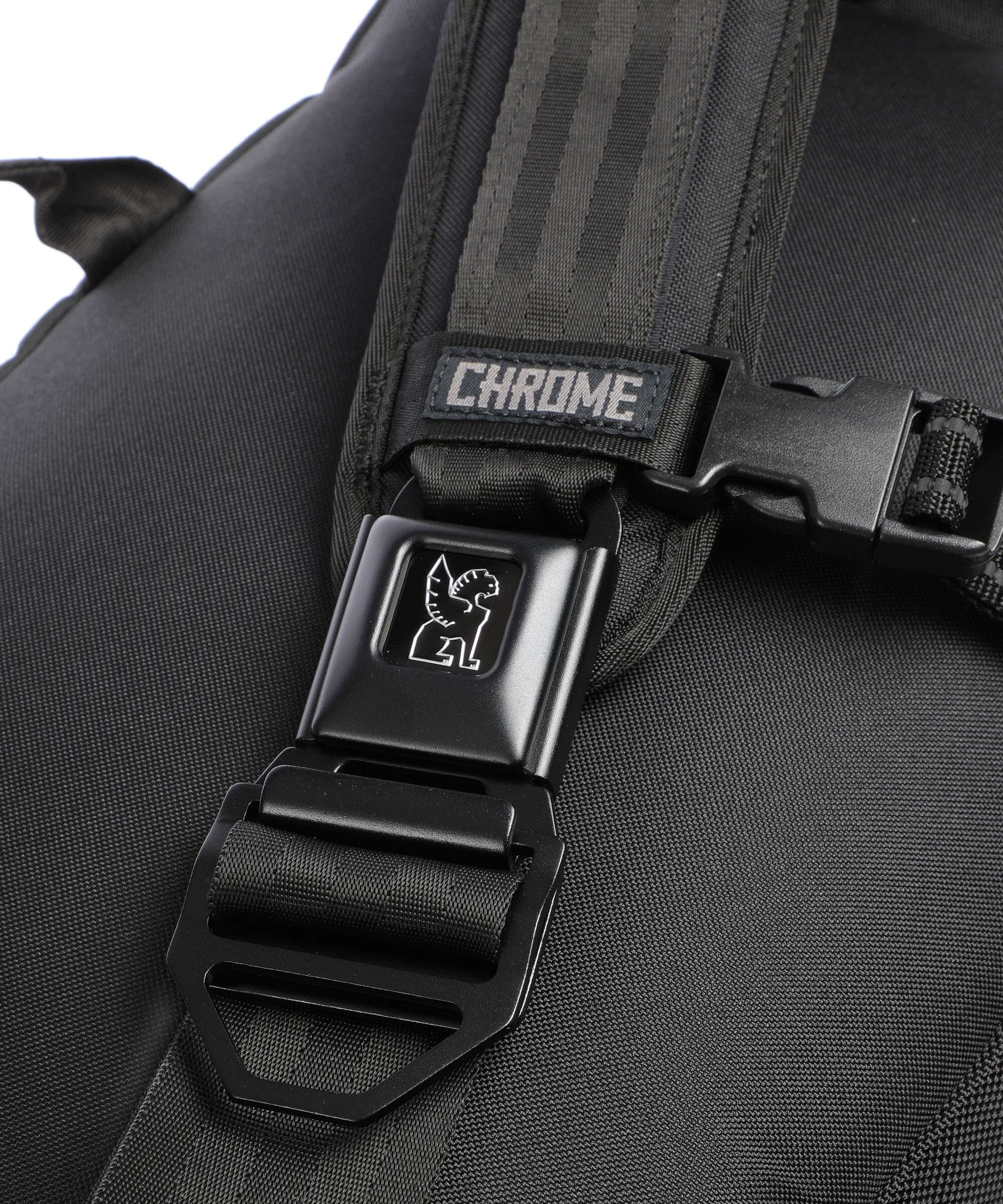 Chrome Kadet Max Crossbody bag black tarp - Image 4