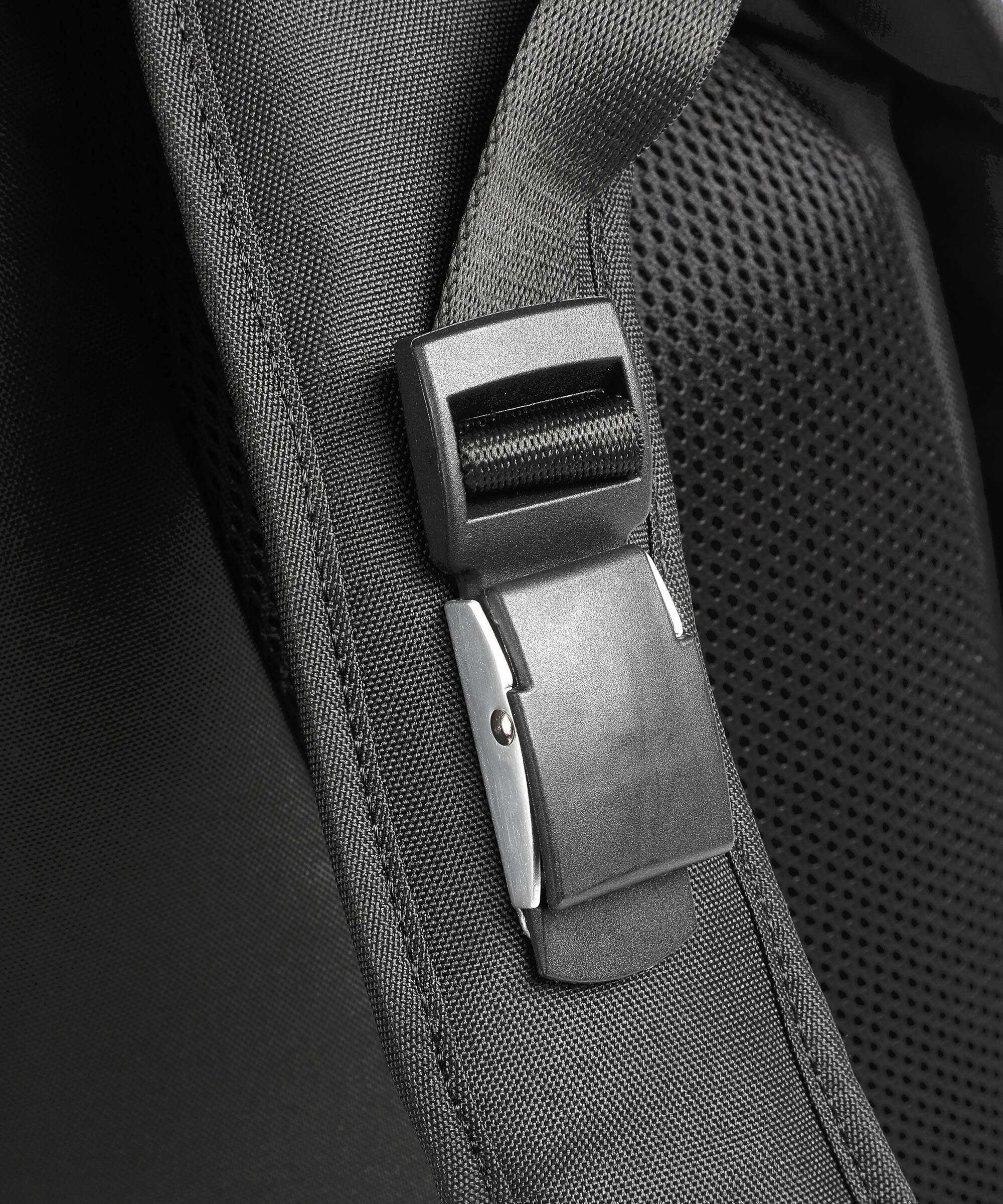 Côte&Ciel Nile Backpack black - Image 6