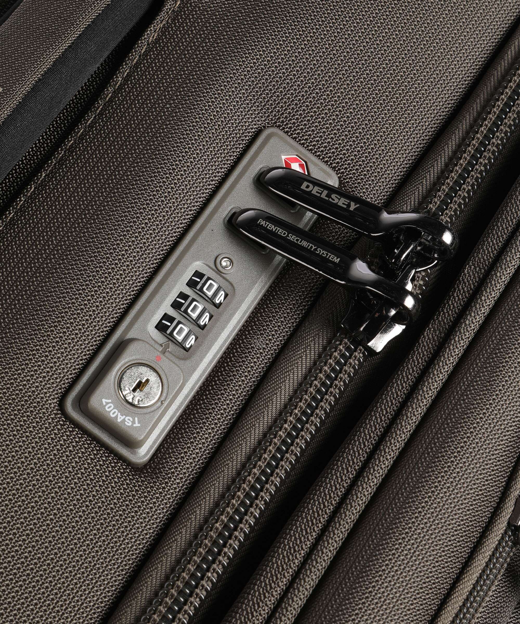 Delsey Paris Helium Dlx Spinner (4 wheels) mokka - Image 3