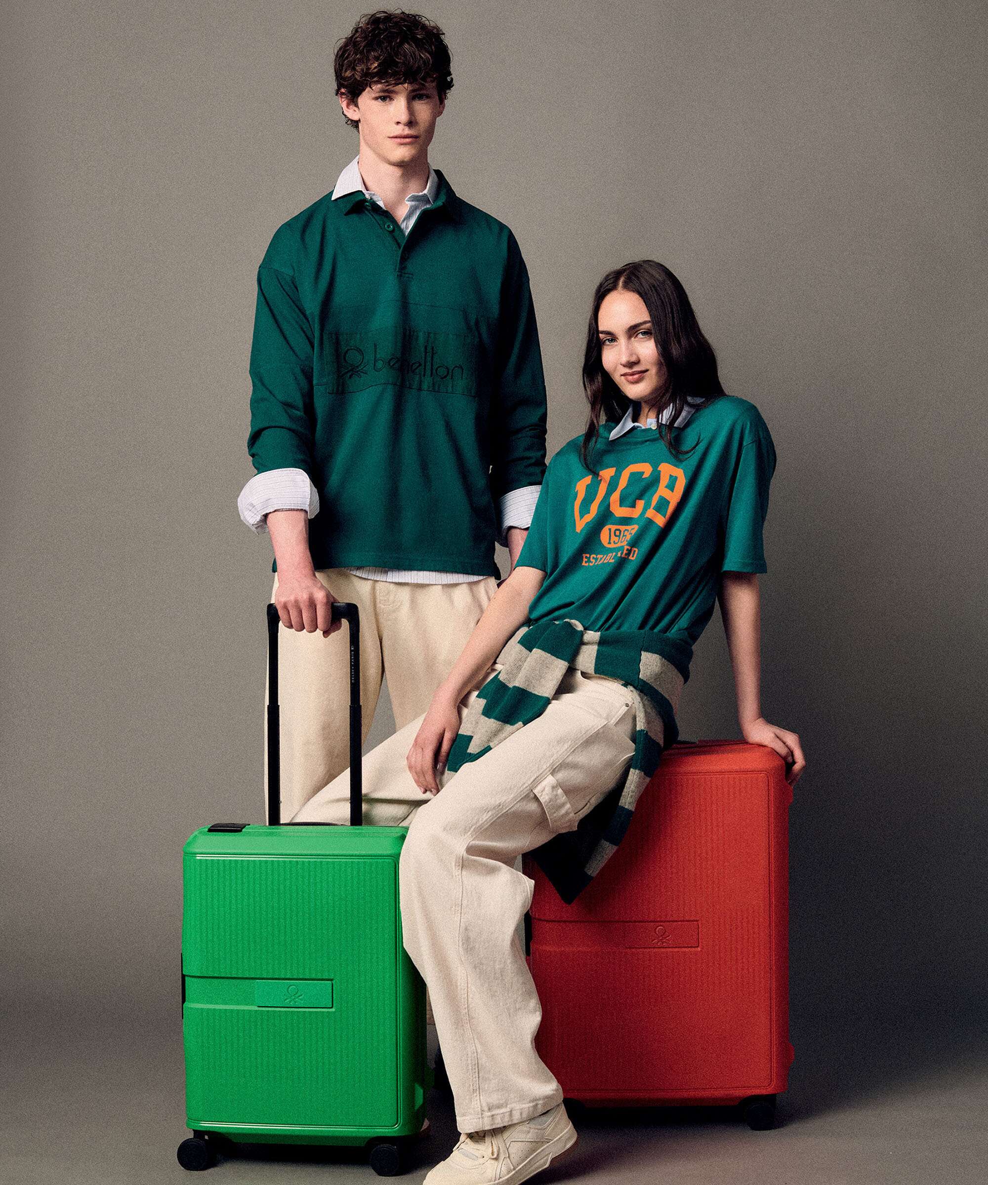 Delsey Paris x United Colors of Benetton CB Hard Spinner (4 wheels) green - Image 2