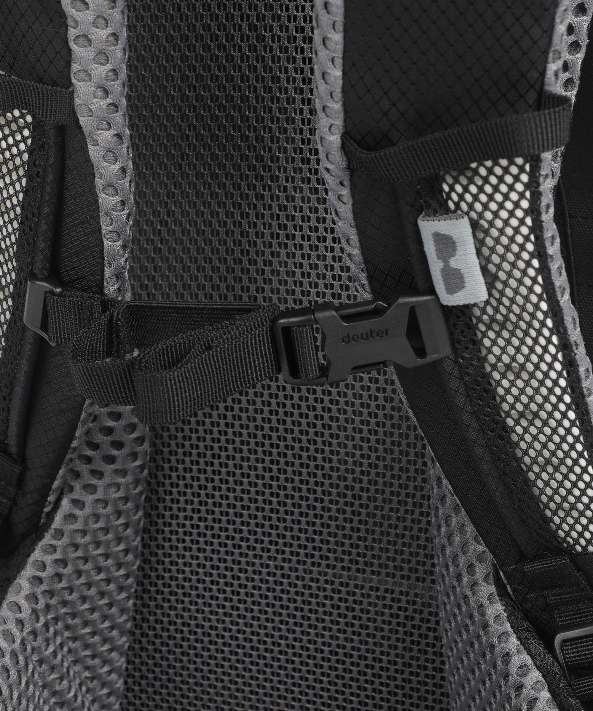 Deuter Futura 34 EL Hiking backpack black - Image 3