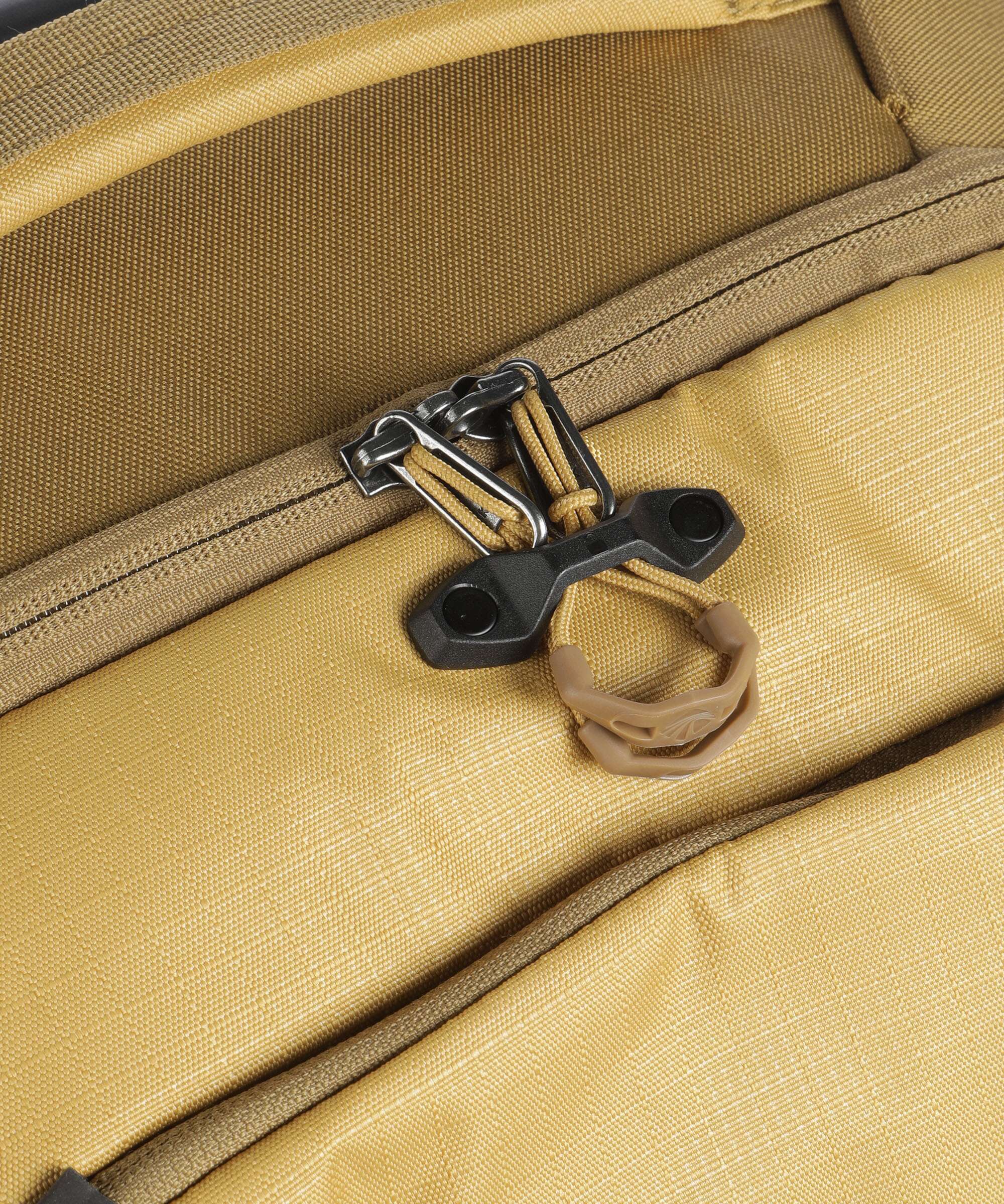 Eagle Creek Expanse Convertible 85 Backpack with wheels gold - Image 5