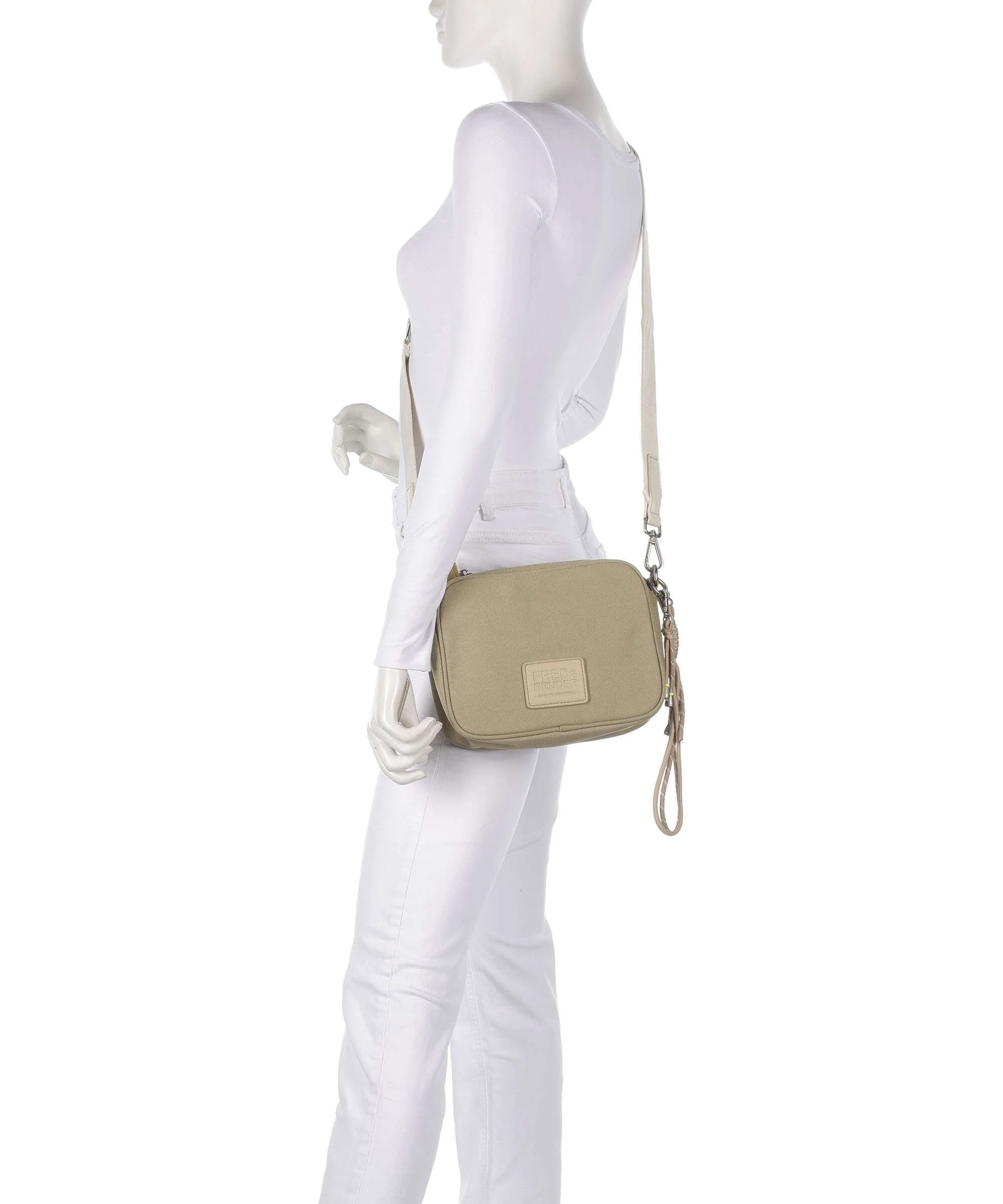 FredsBruder Carry Me Everywhere Shoulder bag olive shades - Image 4
