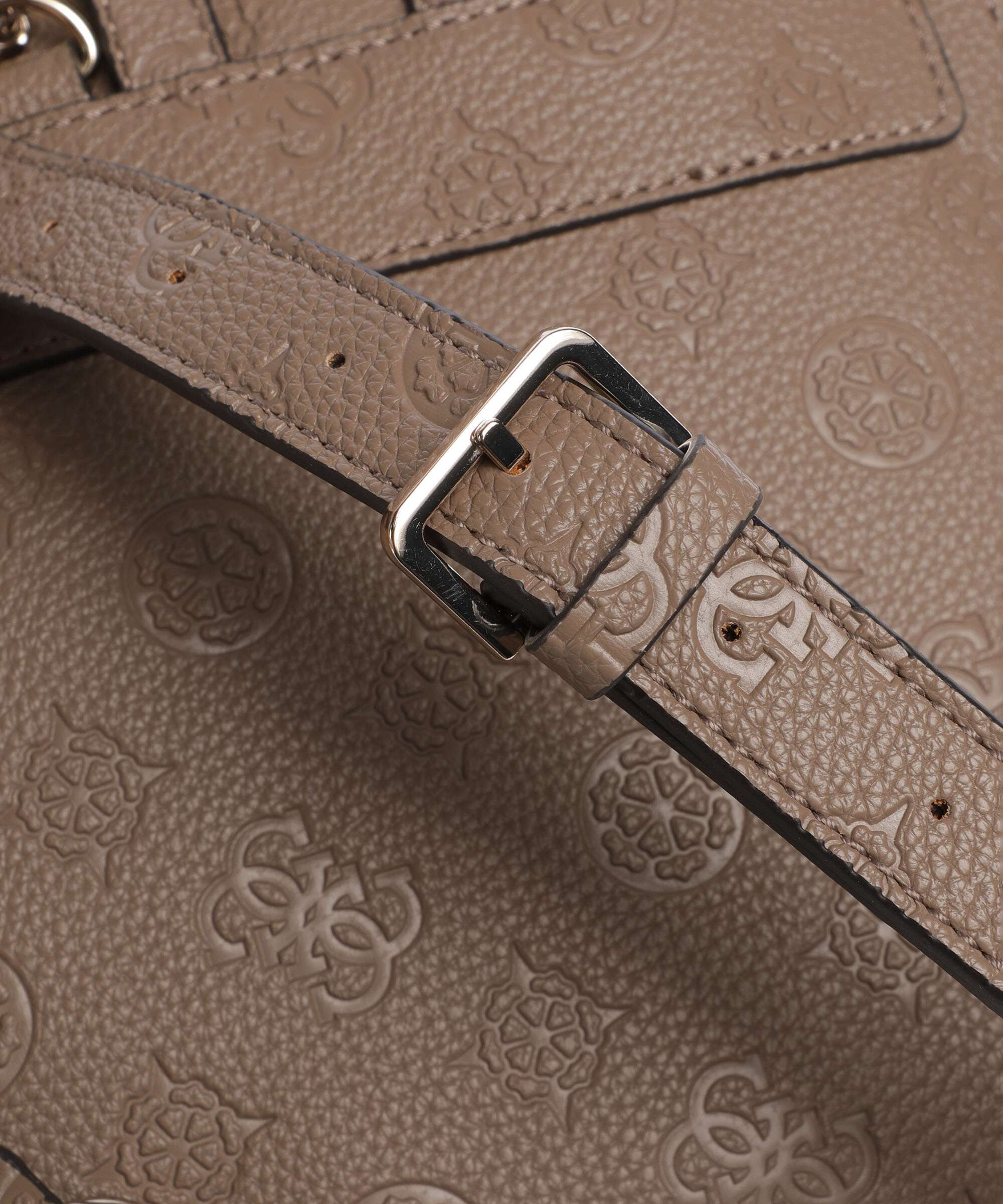 Guess Cresidia Backpack dark taupe logo - Image 4