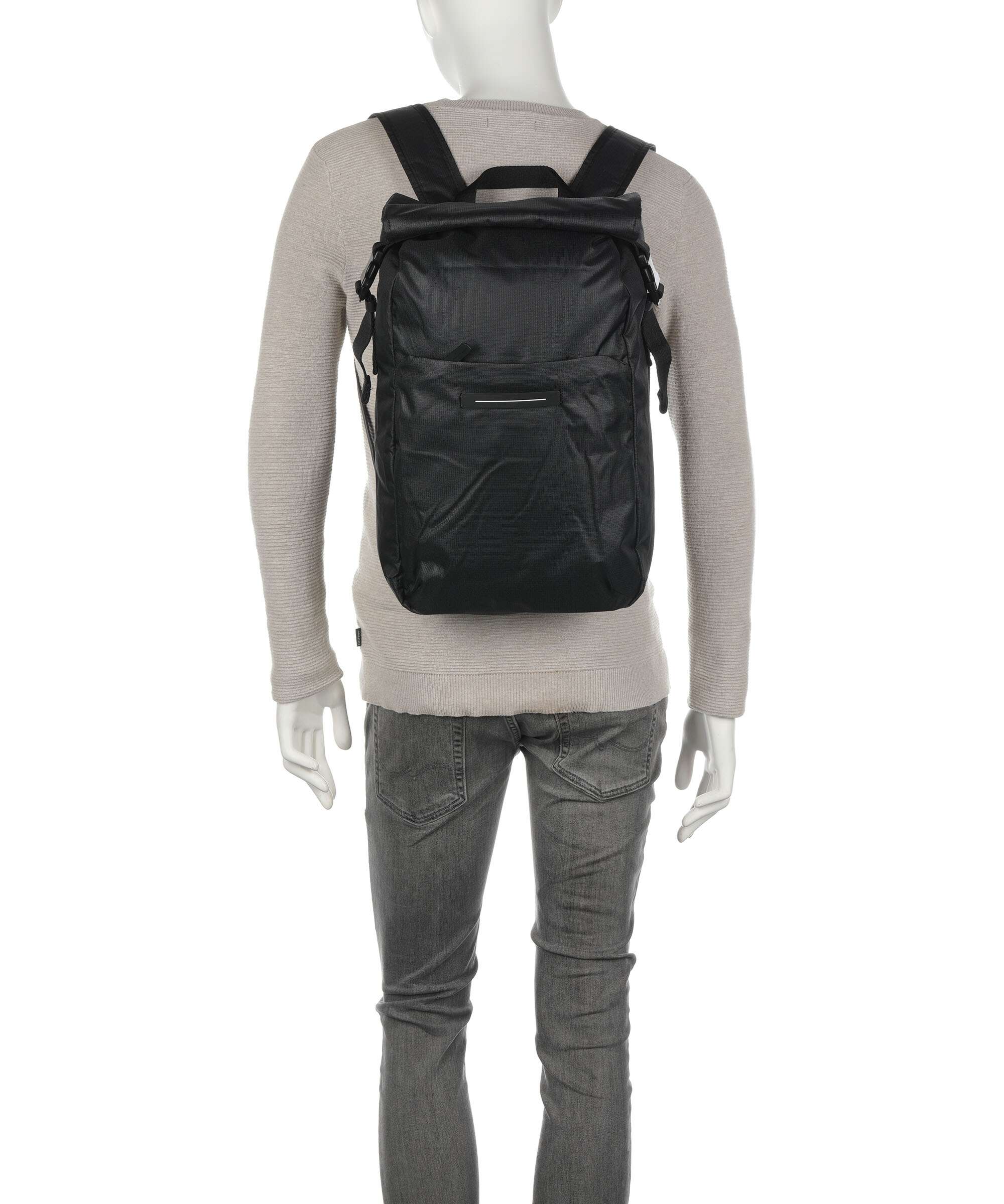 Horizn Studios Shibuya Rolltop backpack all black - Image 4