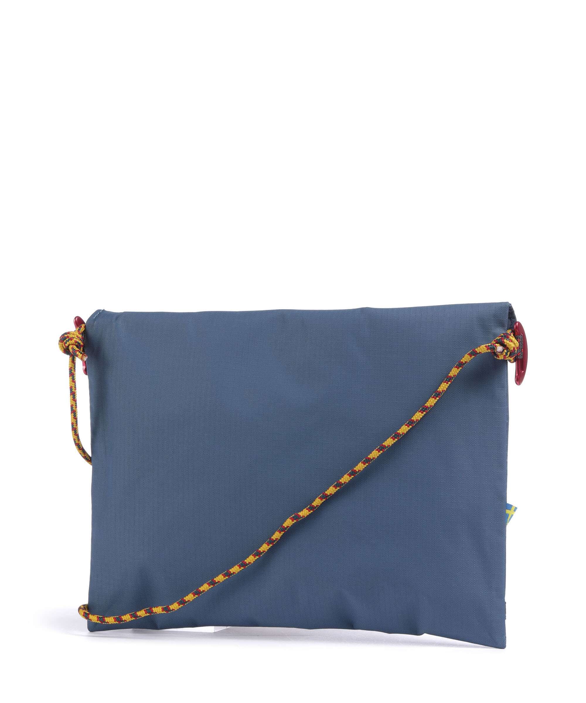 Klättermusen Hrid WP 1,5 Crossbody bag monkshood blue - Image 2