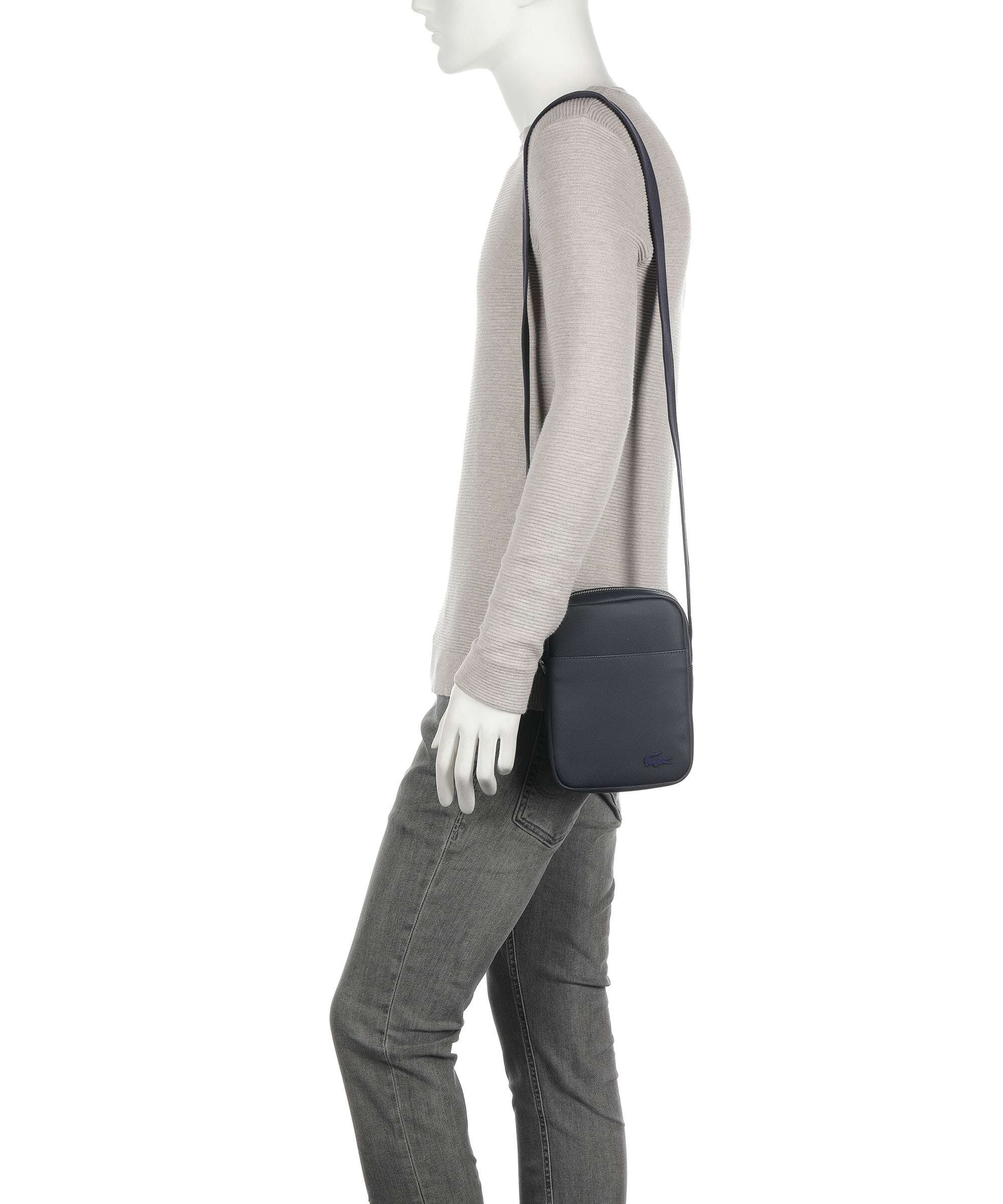 Lacoste Mens Classic Crossbody bag marine - Image 3