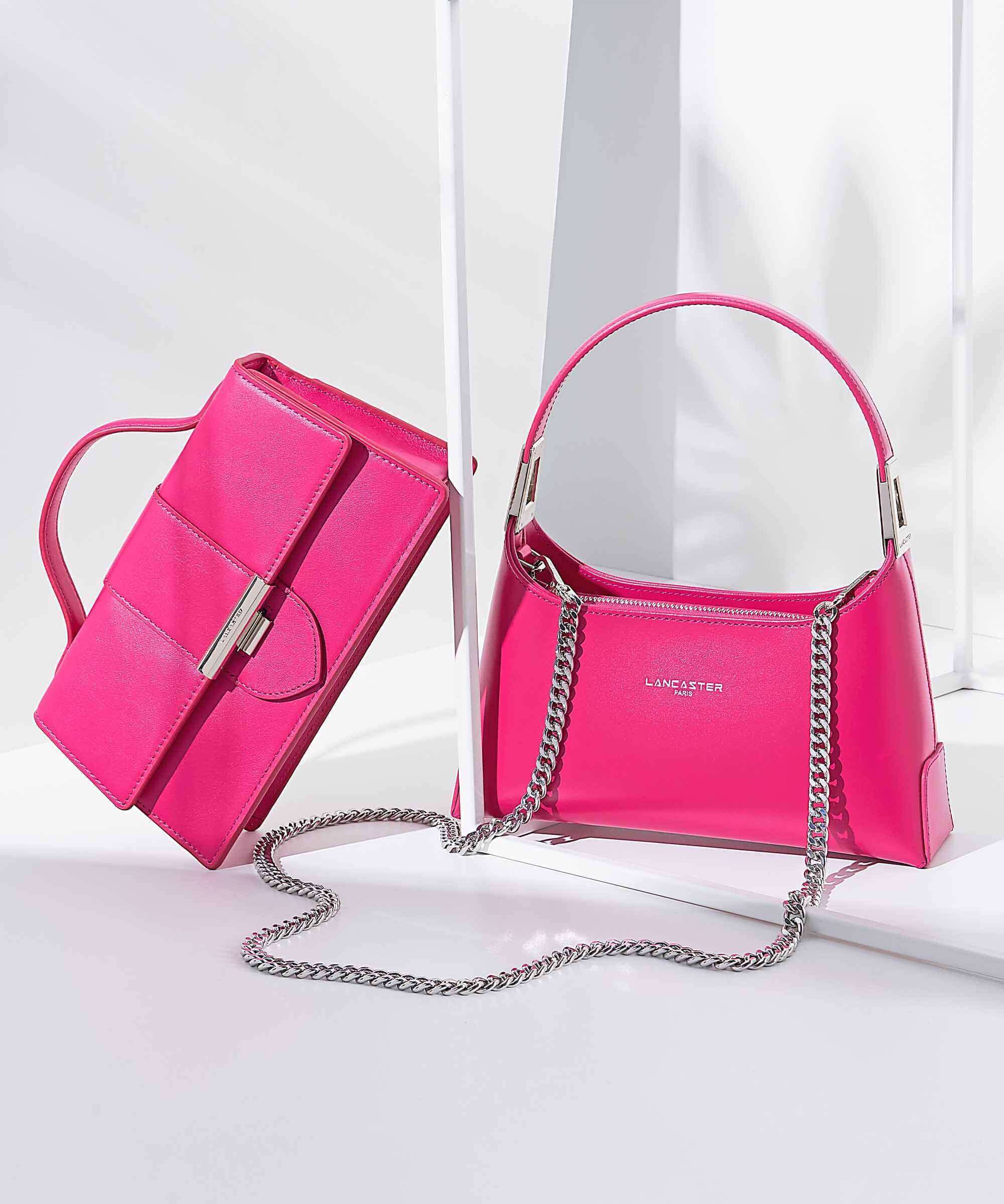 Lancaster Suave Ace Shoulder bag fuxia - Image 7