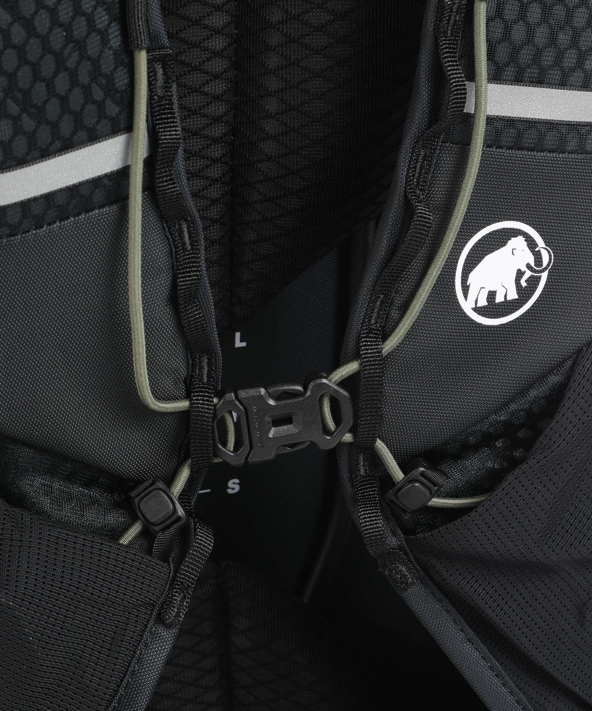 Mammut Ducan Spine 28-35 Hiking backpack silver sage/black - Image 3