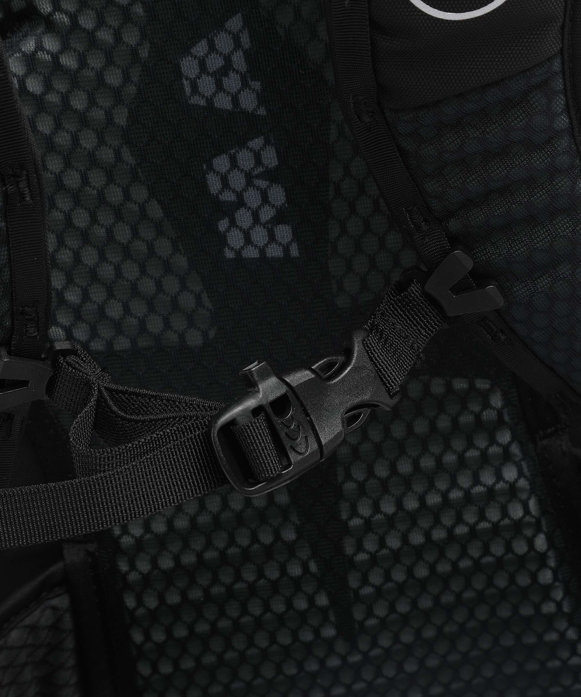 Mammut Lithium 30 Hiking backpack black - Image 3
