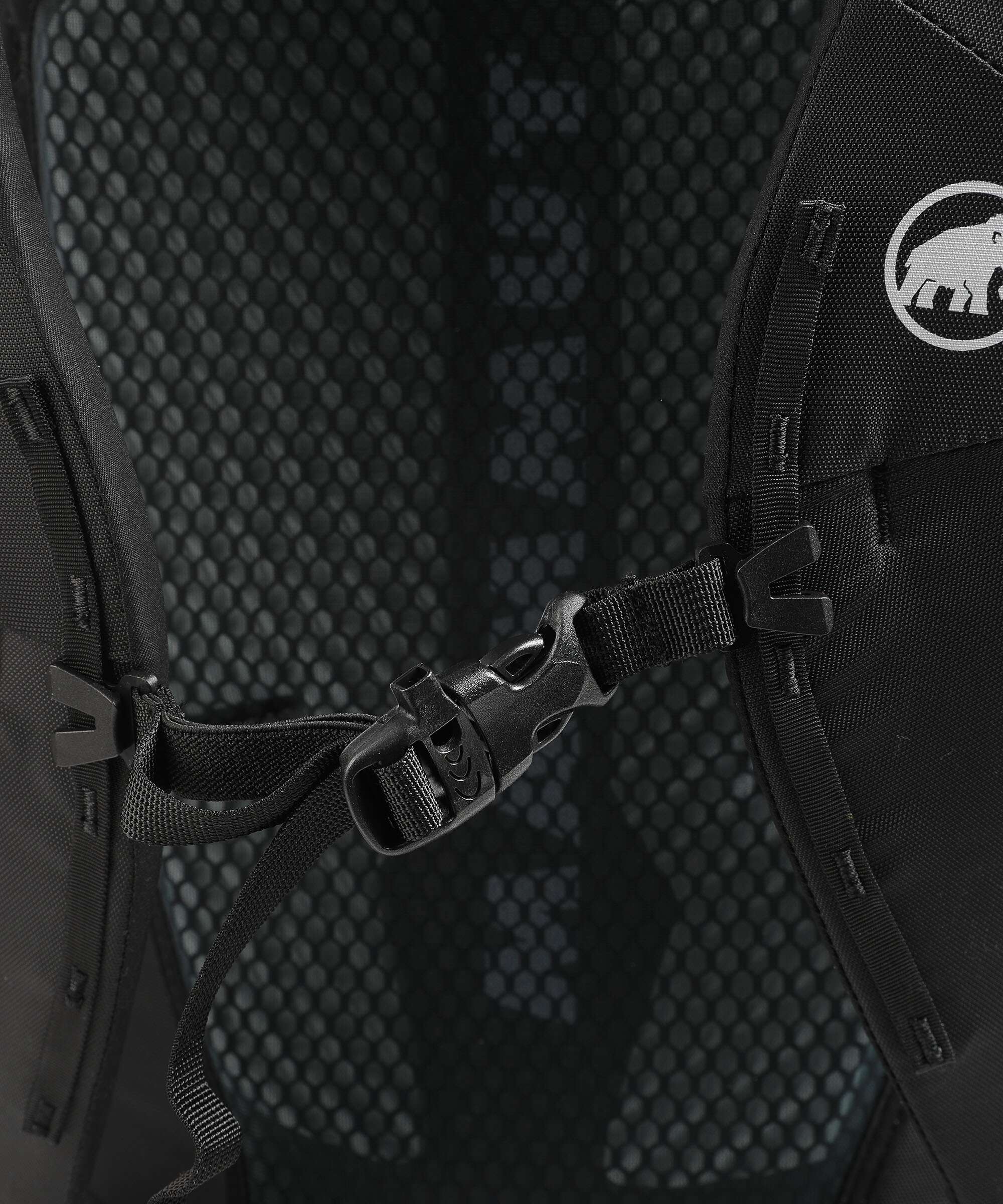 Mammut Lithium 50 Trekking backpack black - Image 4