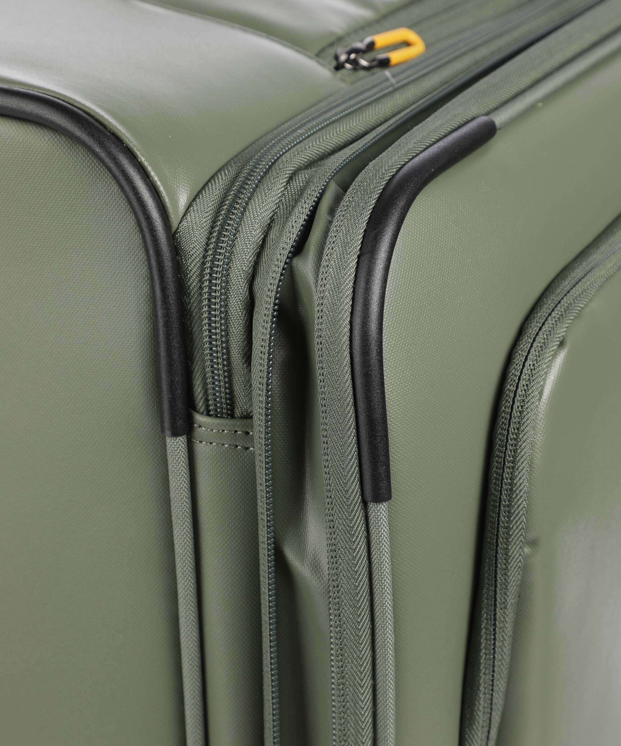 Mandarina Duck Eco Coated Spinner (4 wheels) pine green - Image 4
