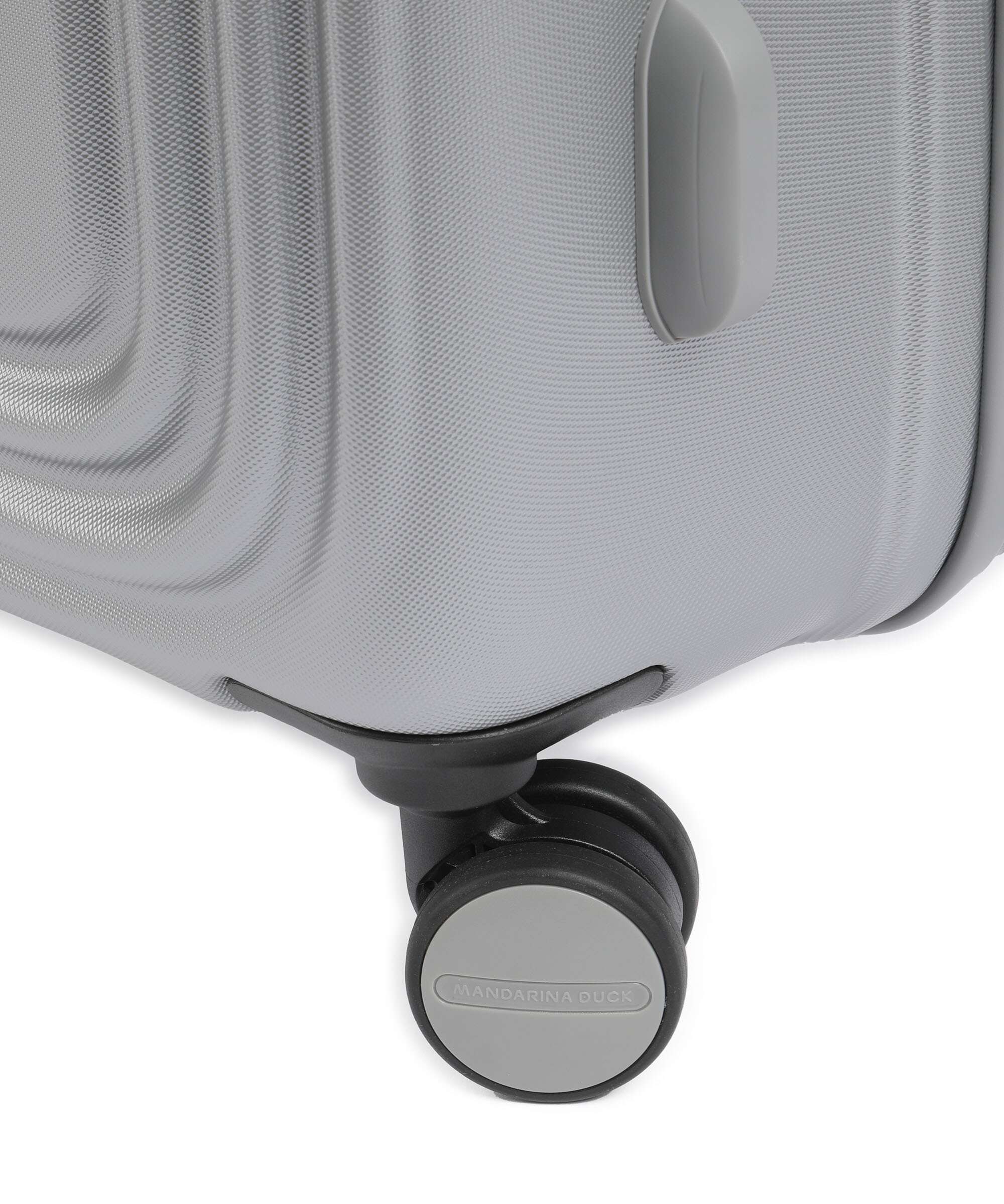 Mandarina Duck Logoduck+ Spinner (4 wheels) silver - Image 5