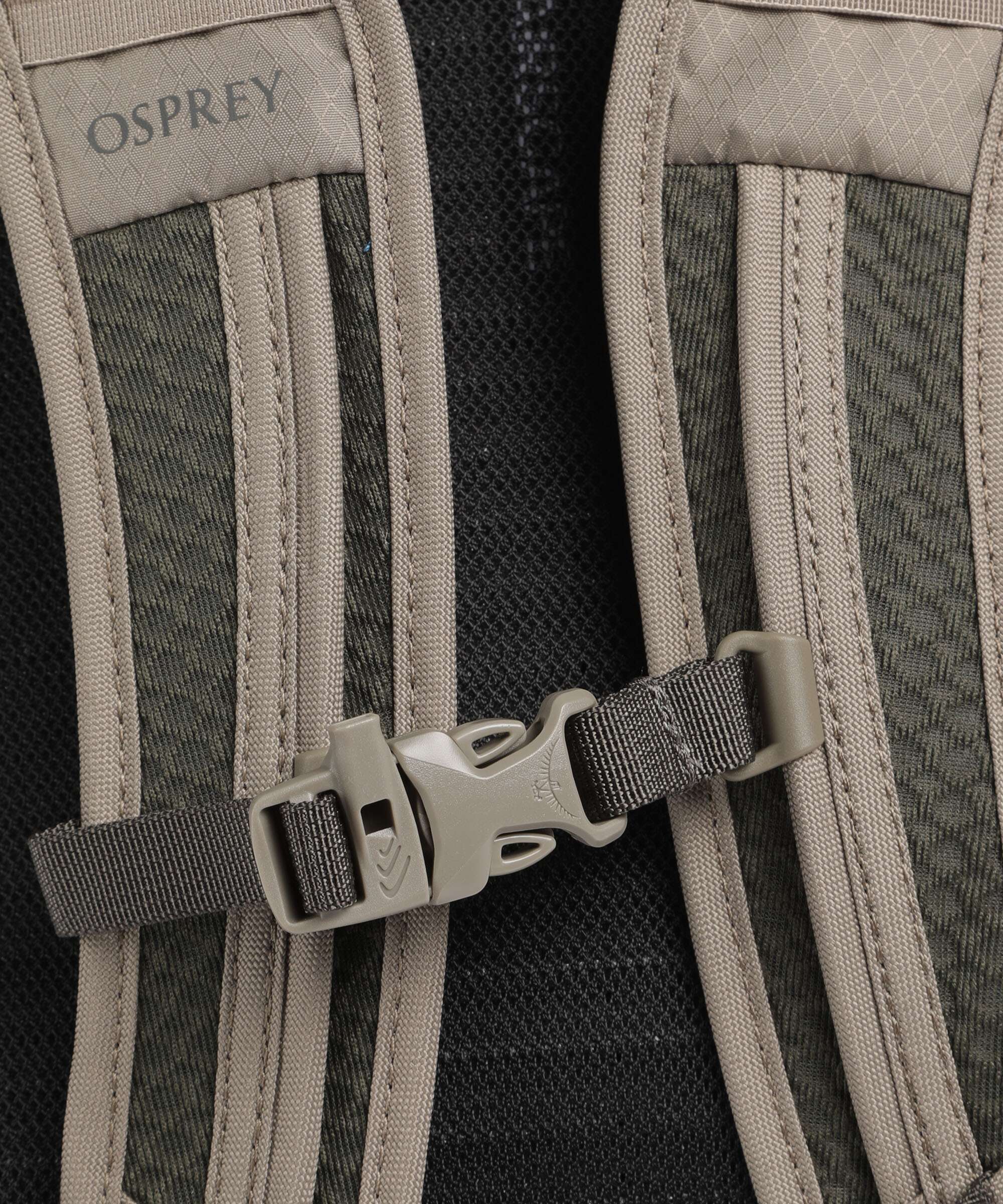 Osprey Daylite Hiking backpack tan concrete - Image 3