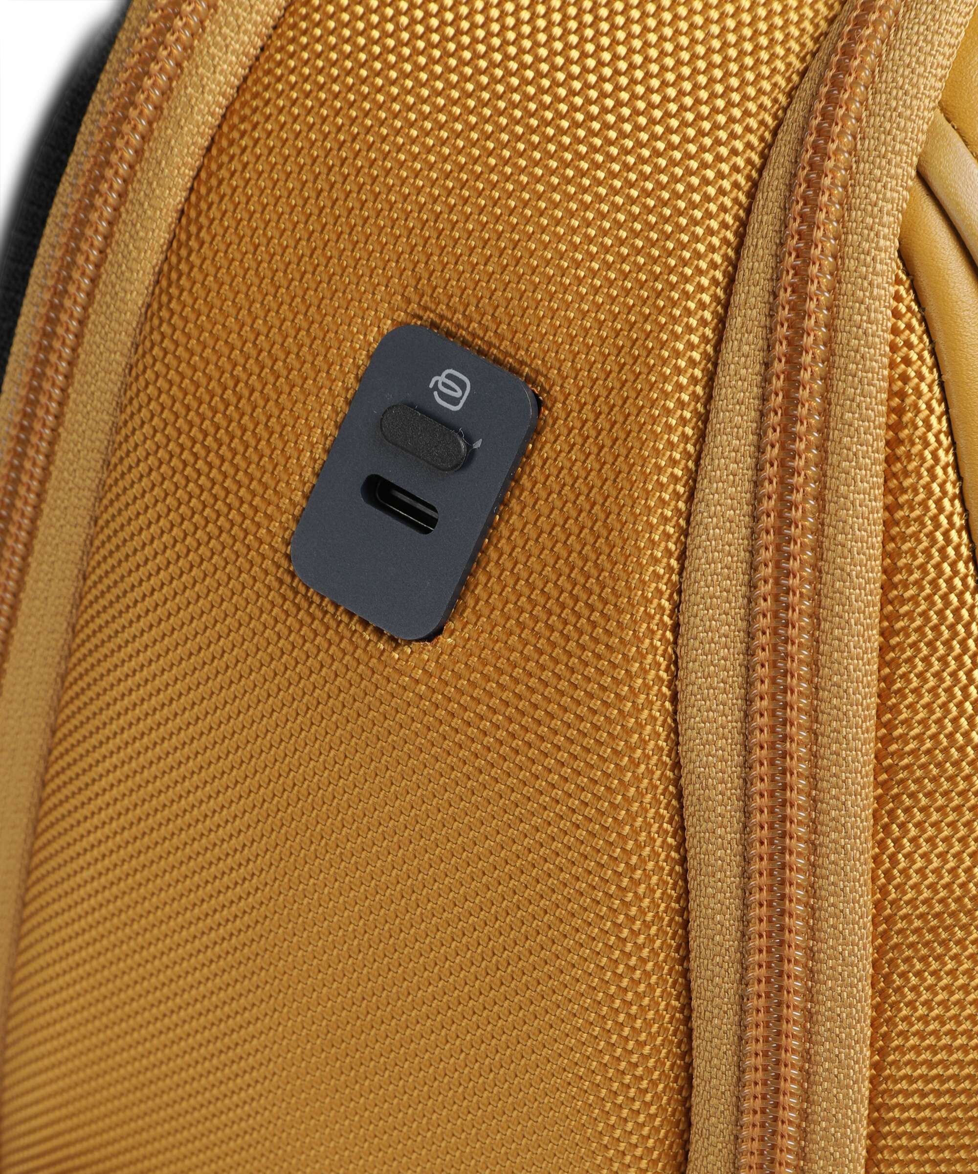 Piquadro Lyss Ryanair Travel backpack yellow - Image 6