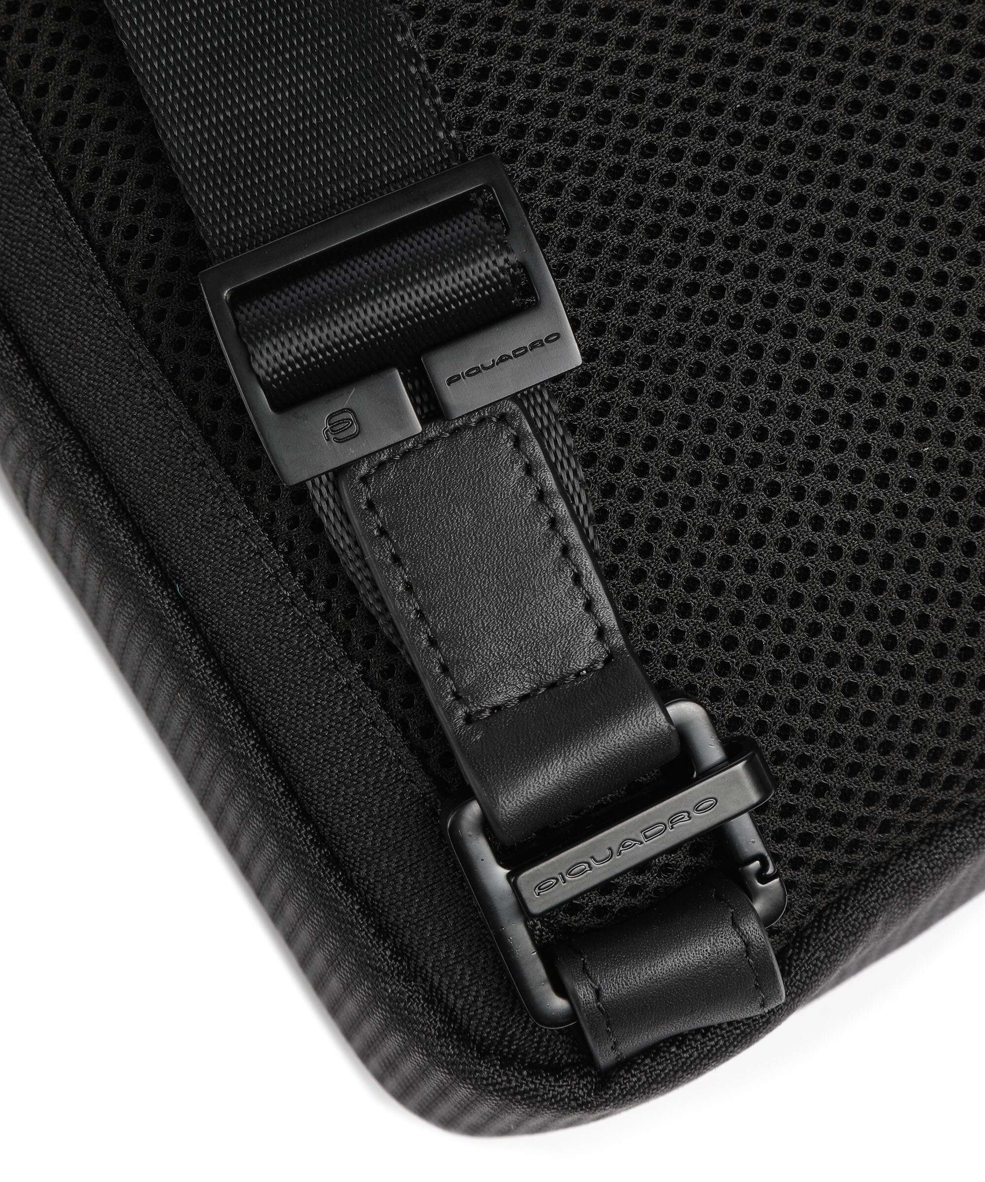 Piquadro Wollem Sling bag black - Image 4