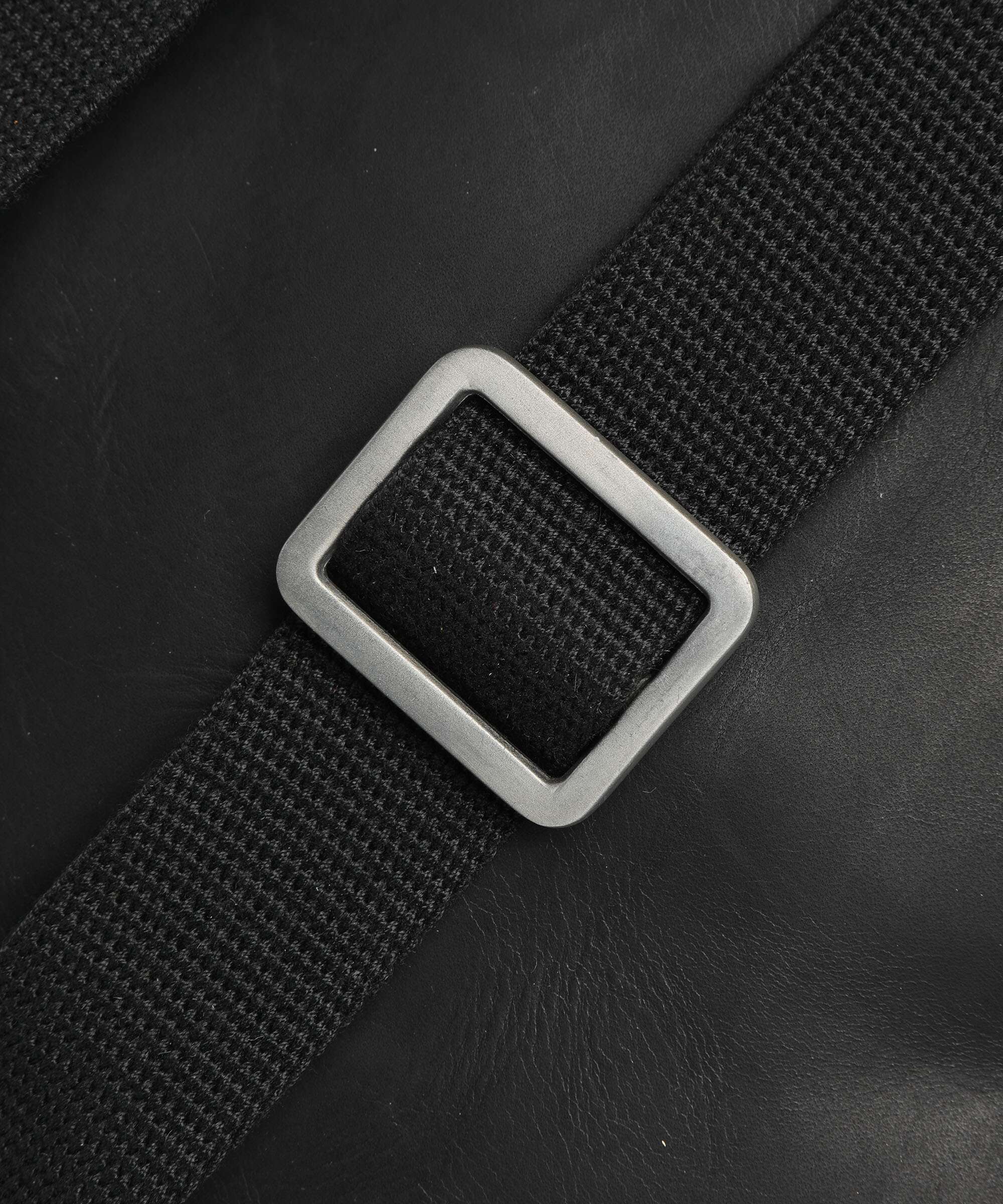 Strellson Brick Lane Crossbody bag black - Image 4