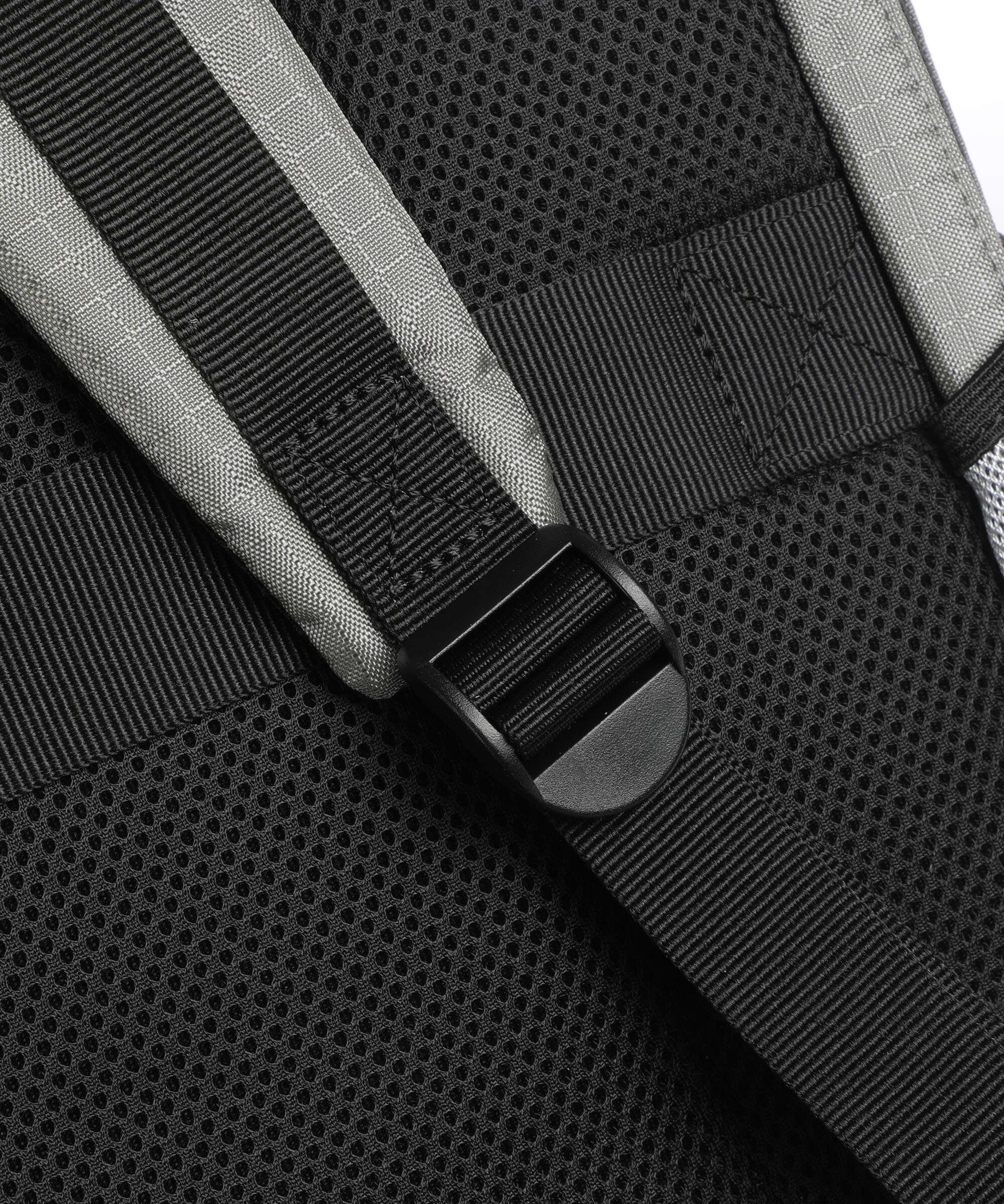 Strellson Homerton Niklas Backpack offwhite - Image 4