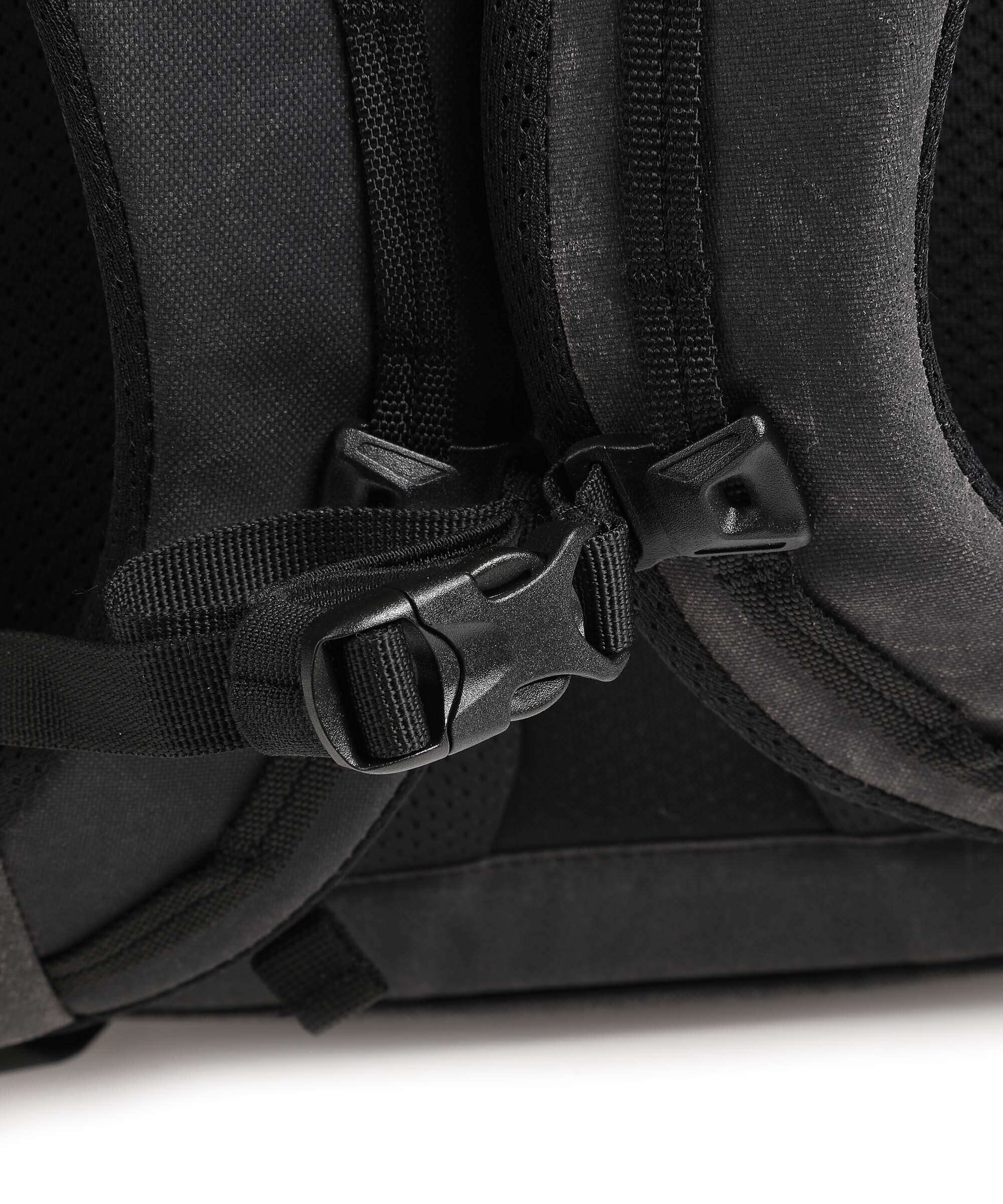 Thule Aion 28 Backpack black - Image 5