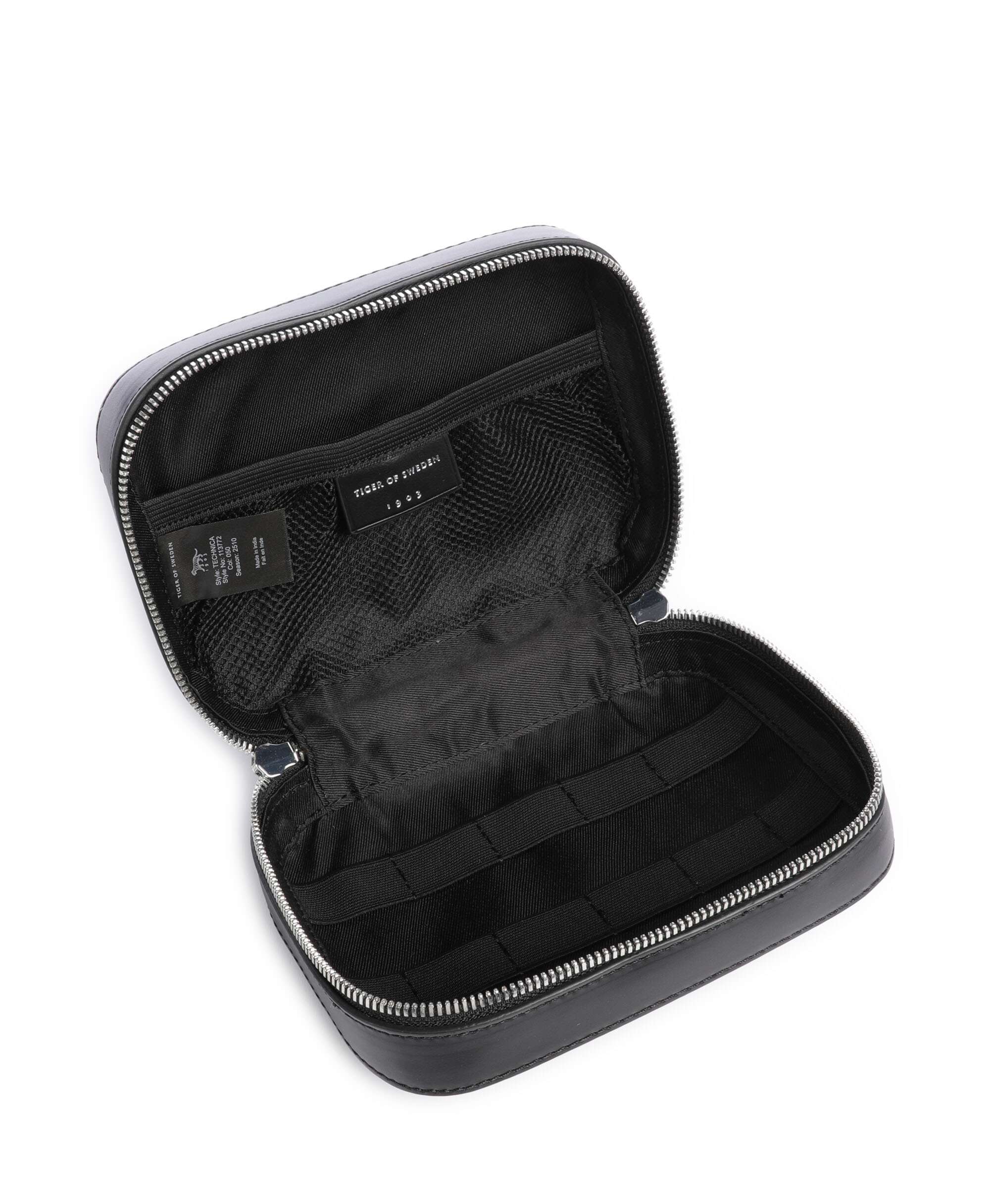 Tiger of Sweden Technica Toiletry bag black - Image 5