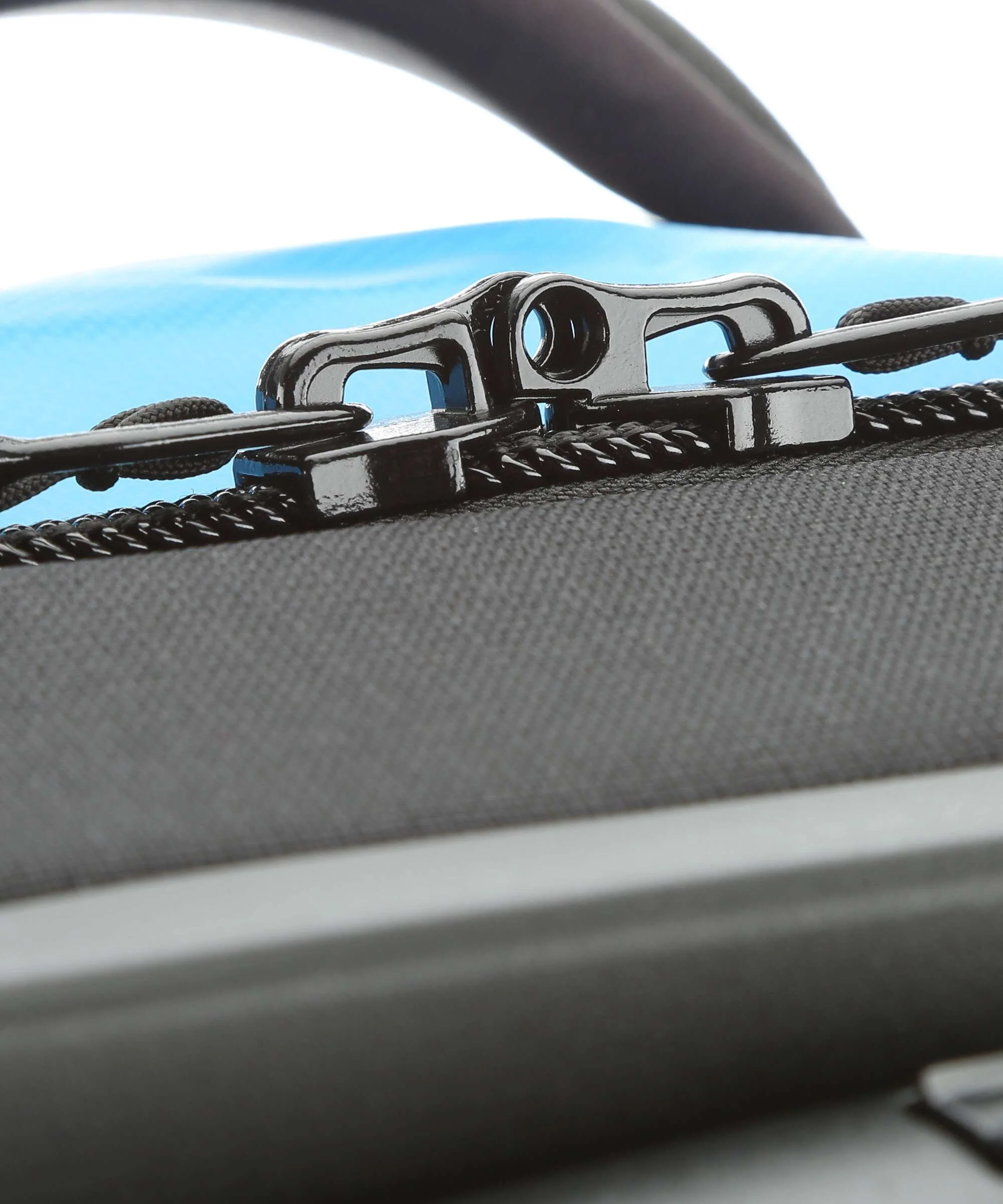 Vaude Rotuma 65 Travel bag with wheels azure - Image 3