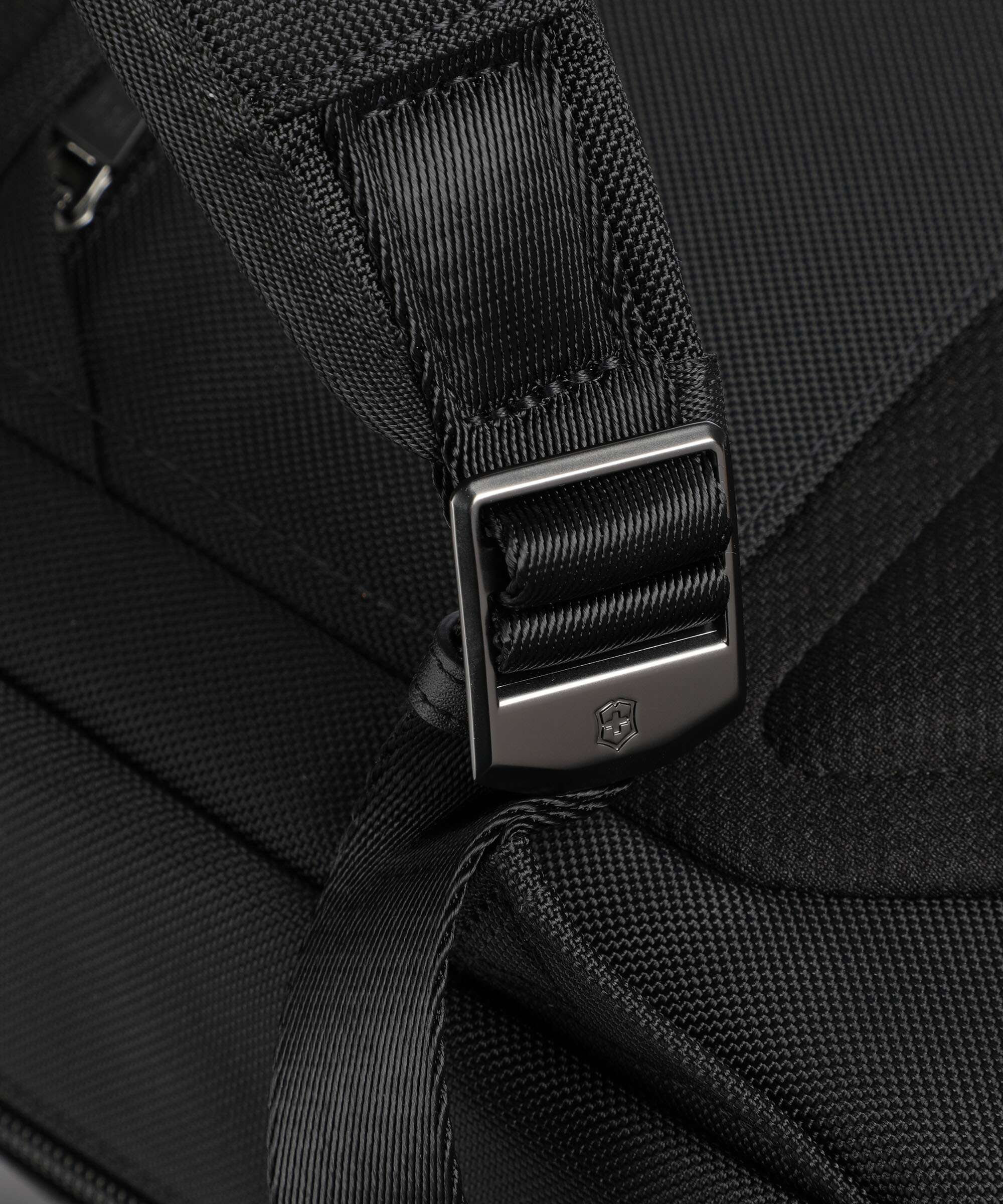 Victorinox Mythic Compact Backpack black - Image 5